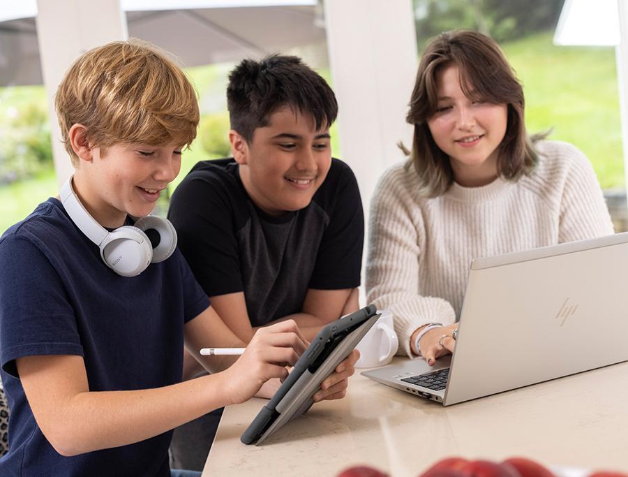 Online school community for Key Stage 4 at King’s InterHigh
