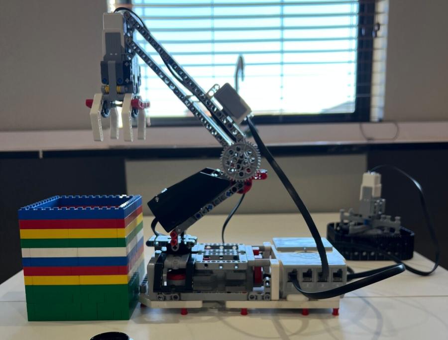 robotics_competition_winner