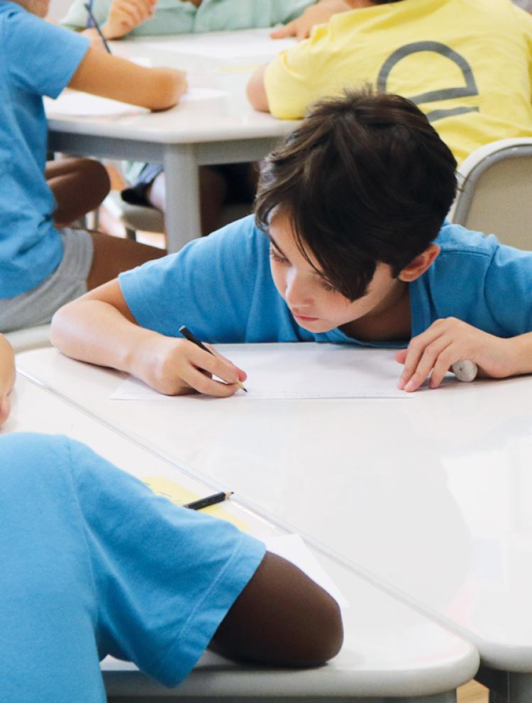 Escola-Eleva-Personalized-Tours-Banner