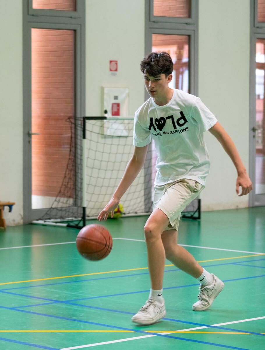 catering facilities in milan schools