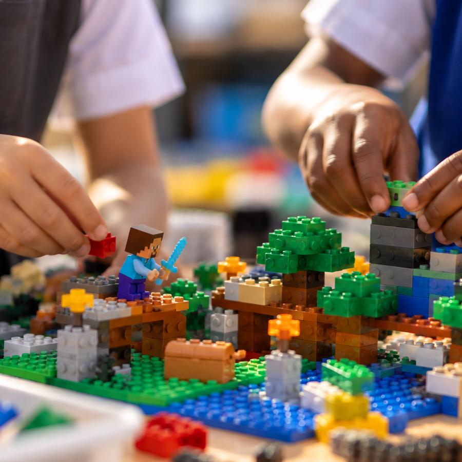 LEGO Stories​
