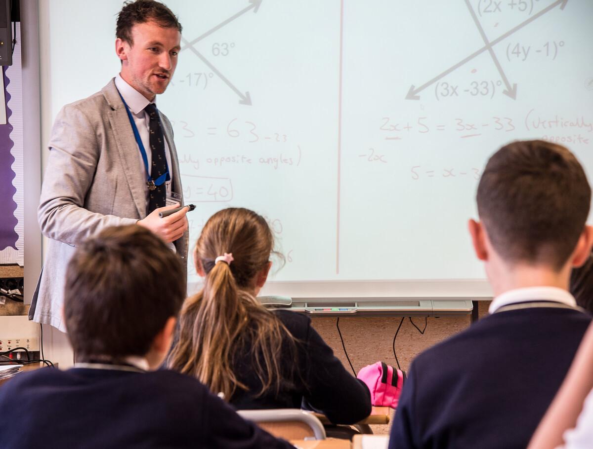 Colegios con Plan de Estudios de Cambridge en La Moraleja