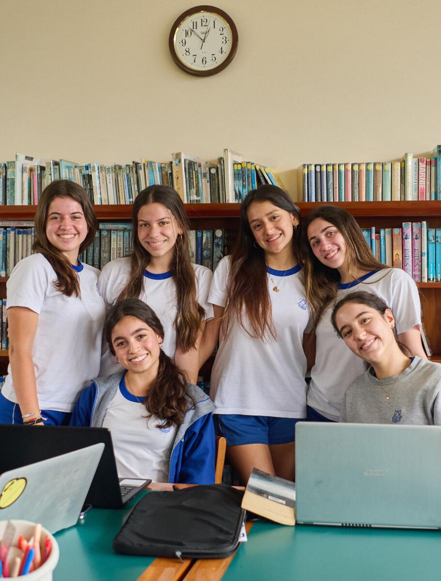 Lima Educacion Basica Media en Ingles