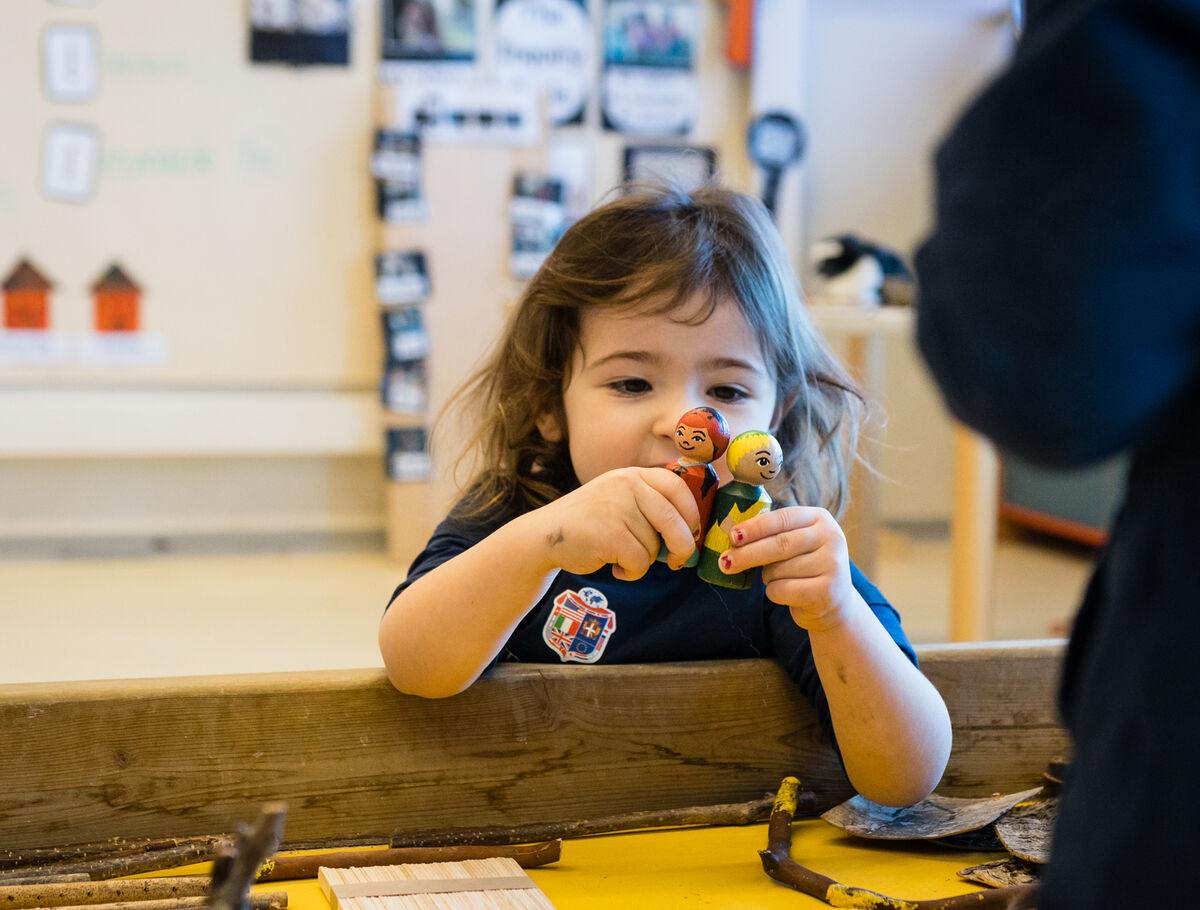 Como Kindergarten in English