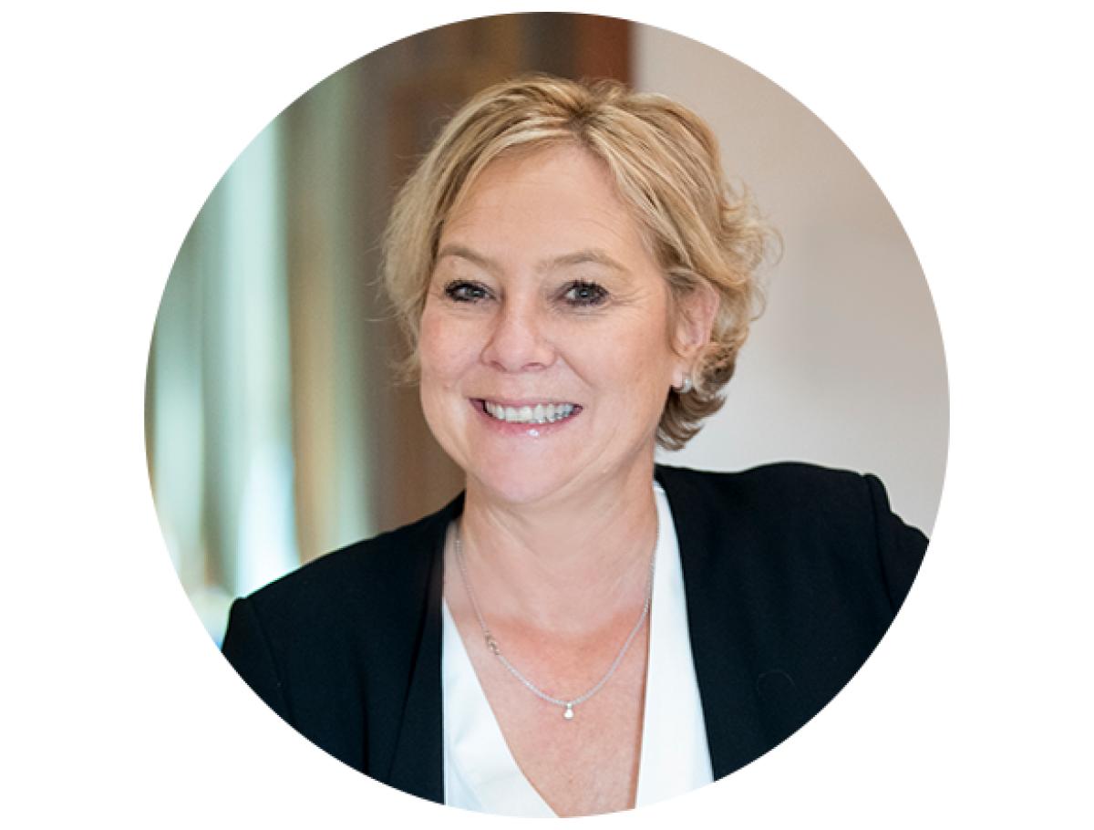 executive-headteacher-como-school