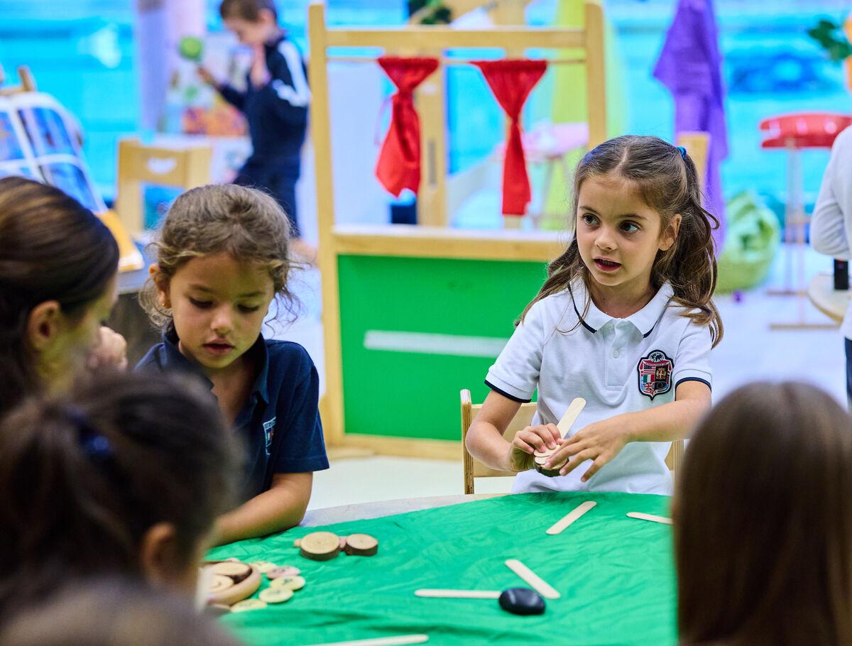 Learn English at Daycare near me