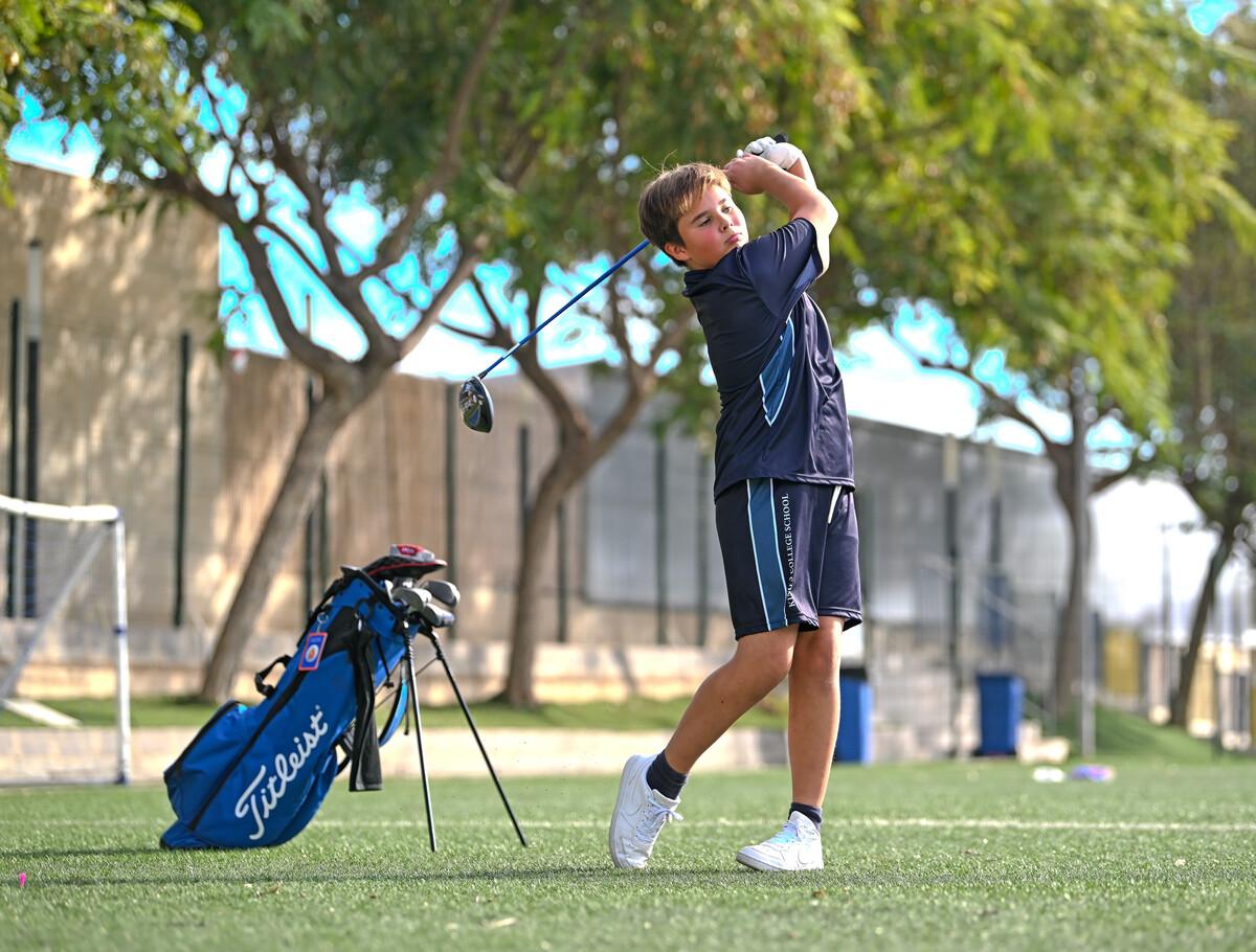 Colegio de Educacion Primaria en Roldan