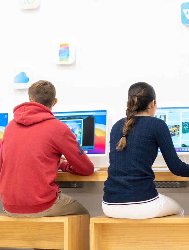 An Apple Distinguished School