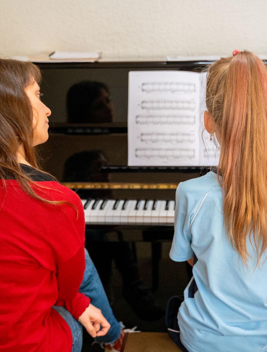 el mejor colegio privado con profesores especialistas