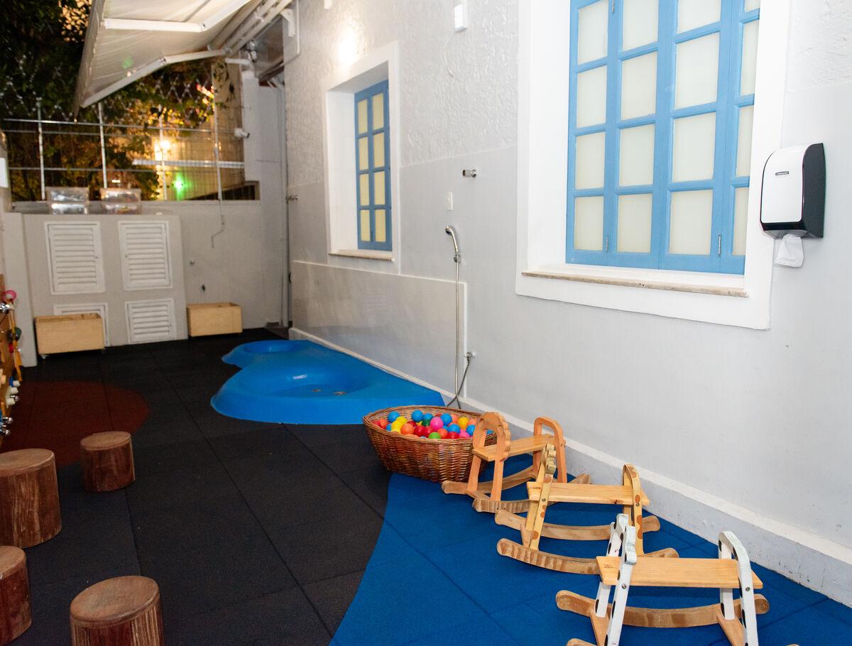 os_batutinhas_redentor_campus_outside