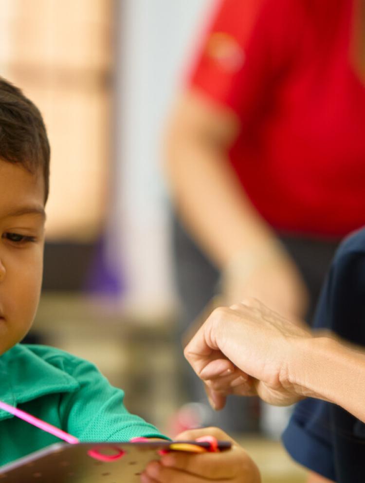 Child_in_the_classroom