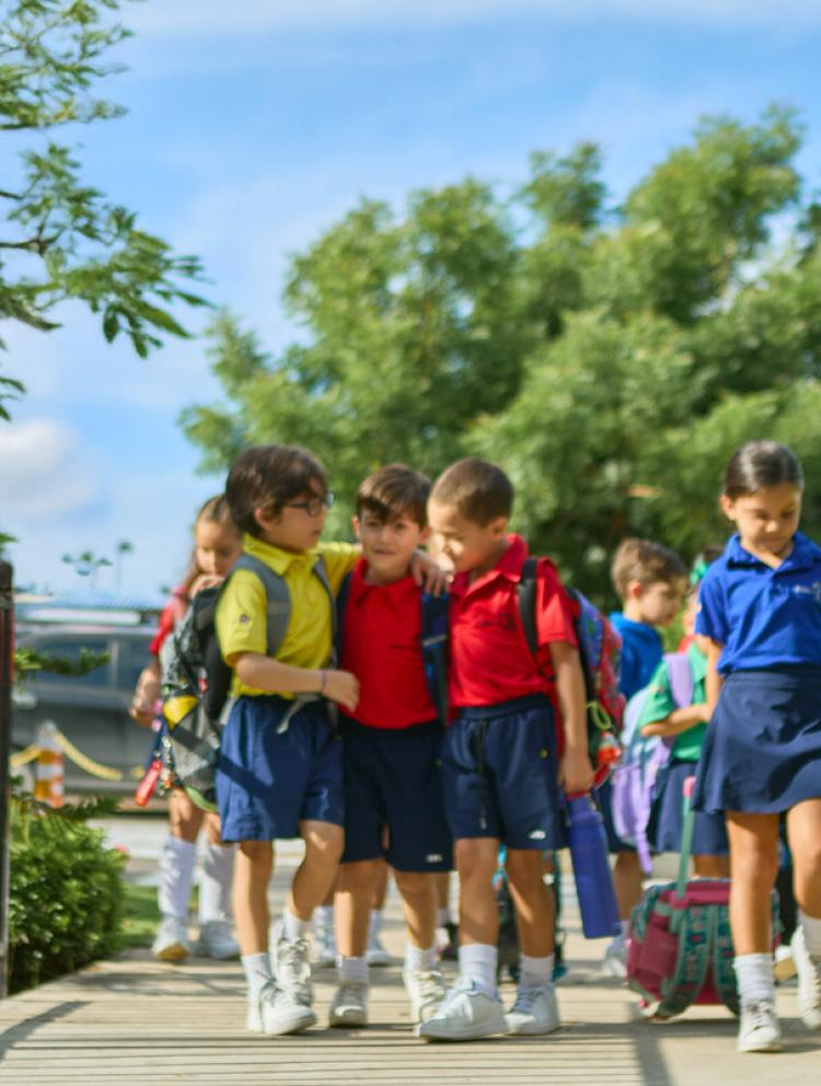 70410_children_walking.jpg