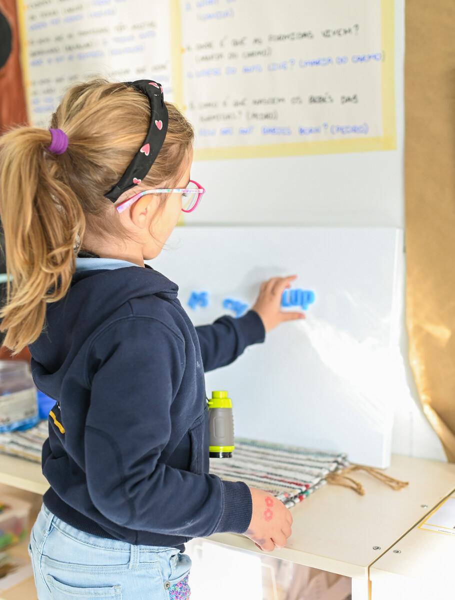 Educaçao Bilingue na zona do Restelo