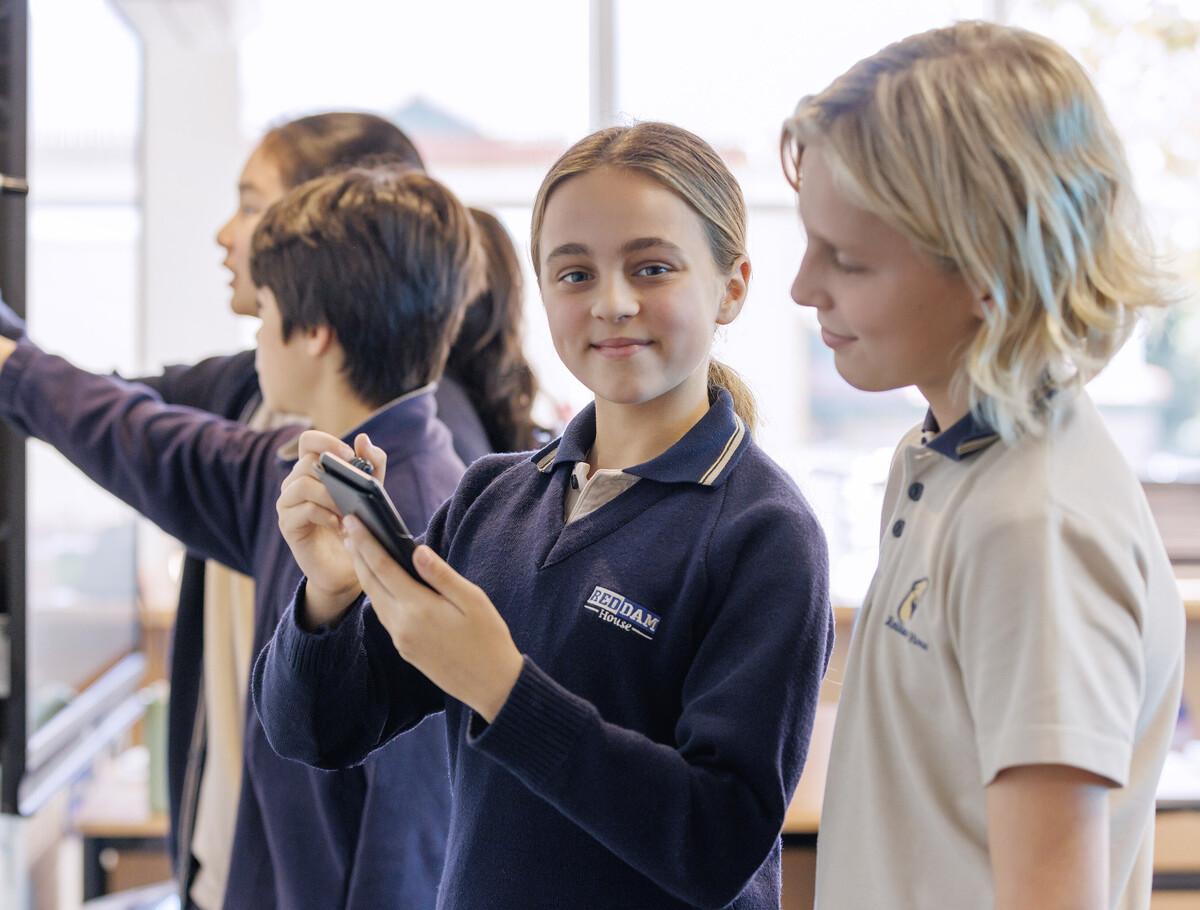 Sydney middle schools following the national curriculum