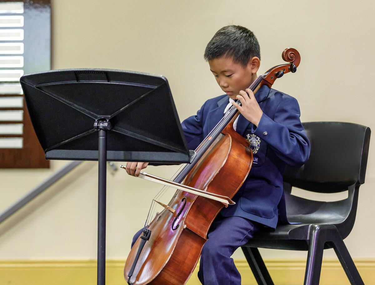 Woollahra co-educational secondary school music class