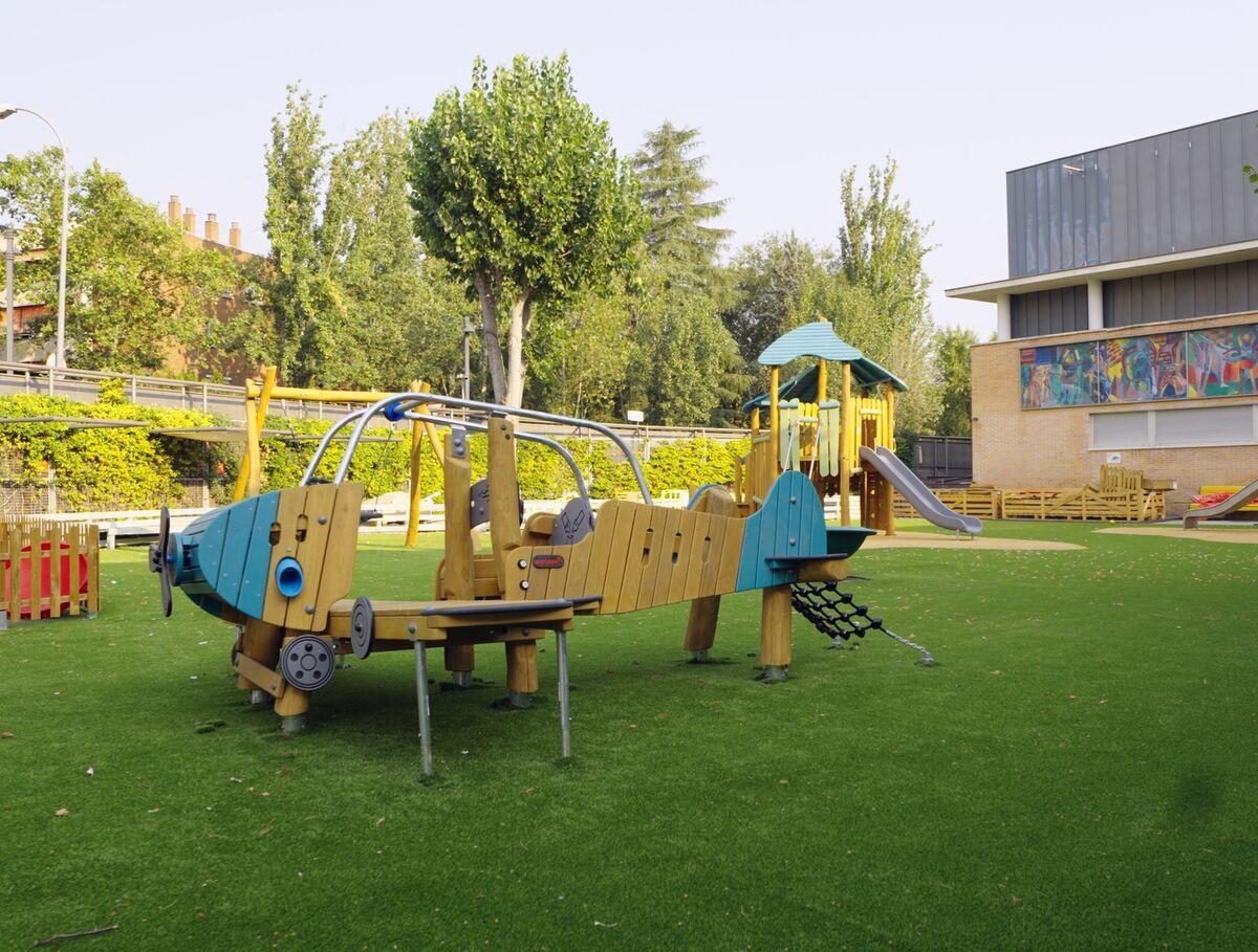 instalaciones  para la educación de bebés cerca de Pozuelo