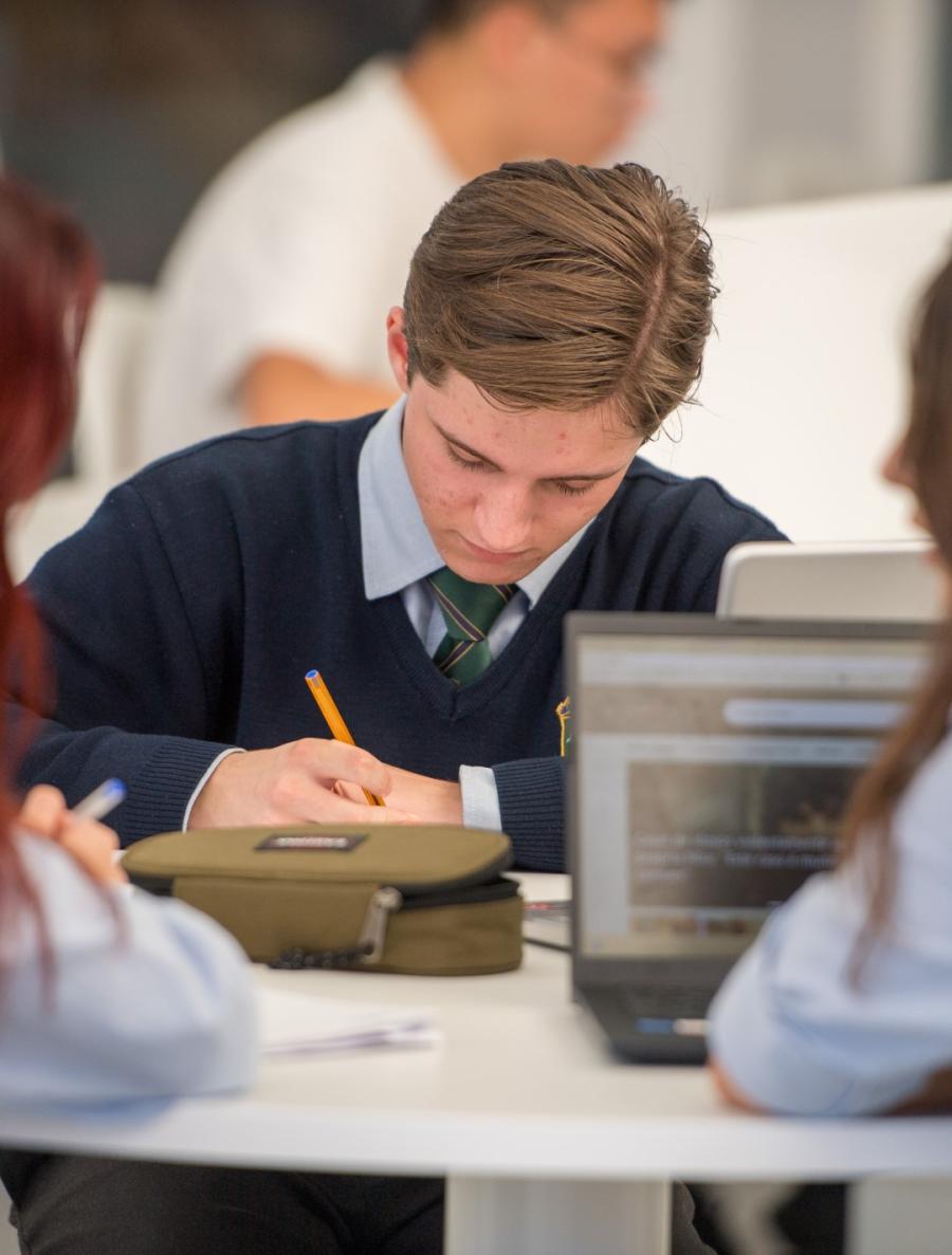 high school examinations in Setubal