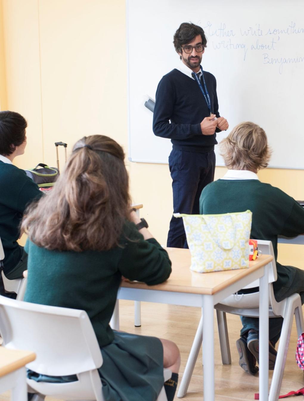 best Cambridge curriculum schools in Setubal