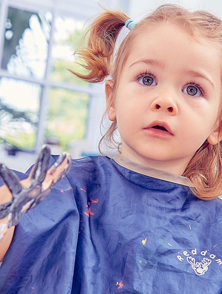 Addmissions-Application-Process-Girl-painting