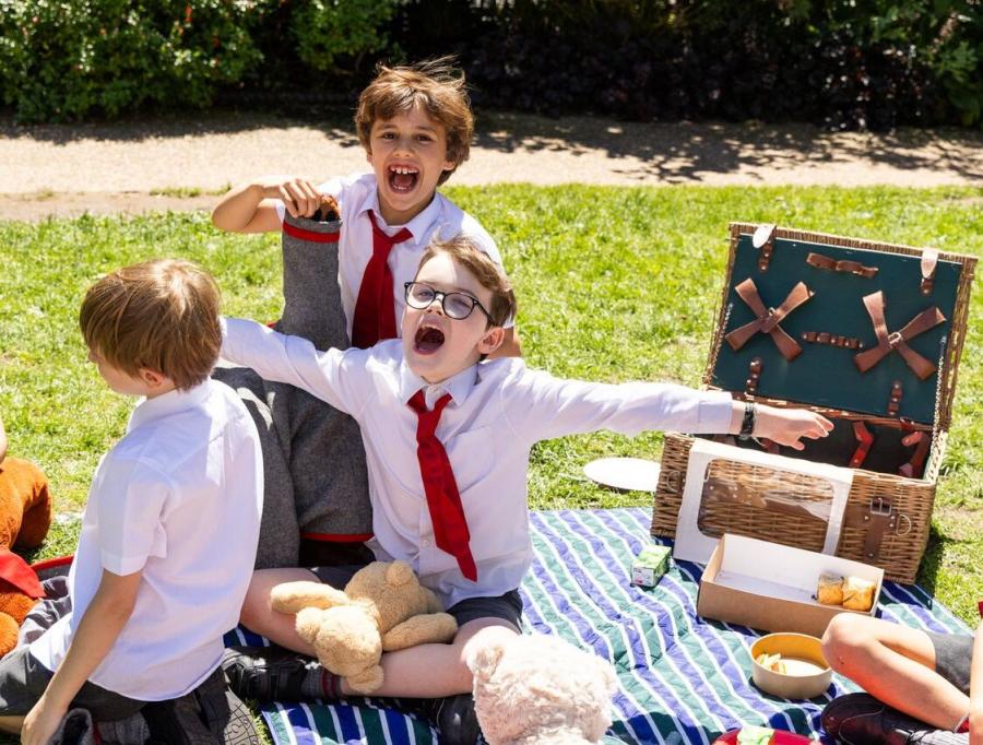 School Students &amp; Picnic Basket