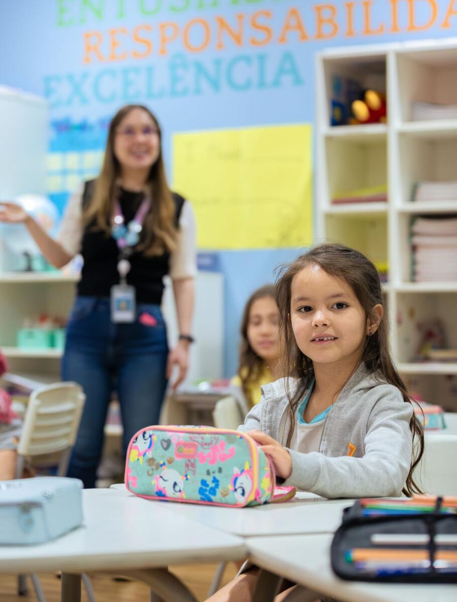 Aula de linguagem na Educação Infantil bilíngue da Escola Eleva Brasília, na Asa Sul