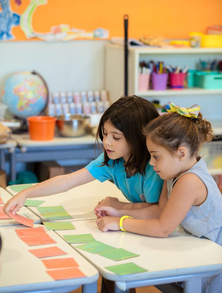 Alunos do Ensino Fundamental I em aprendizagem na Escola Eleva Brasília, na Asa Sul