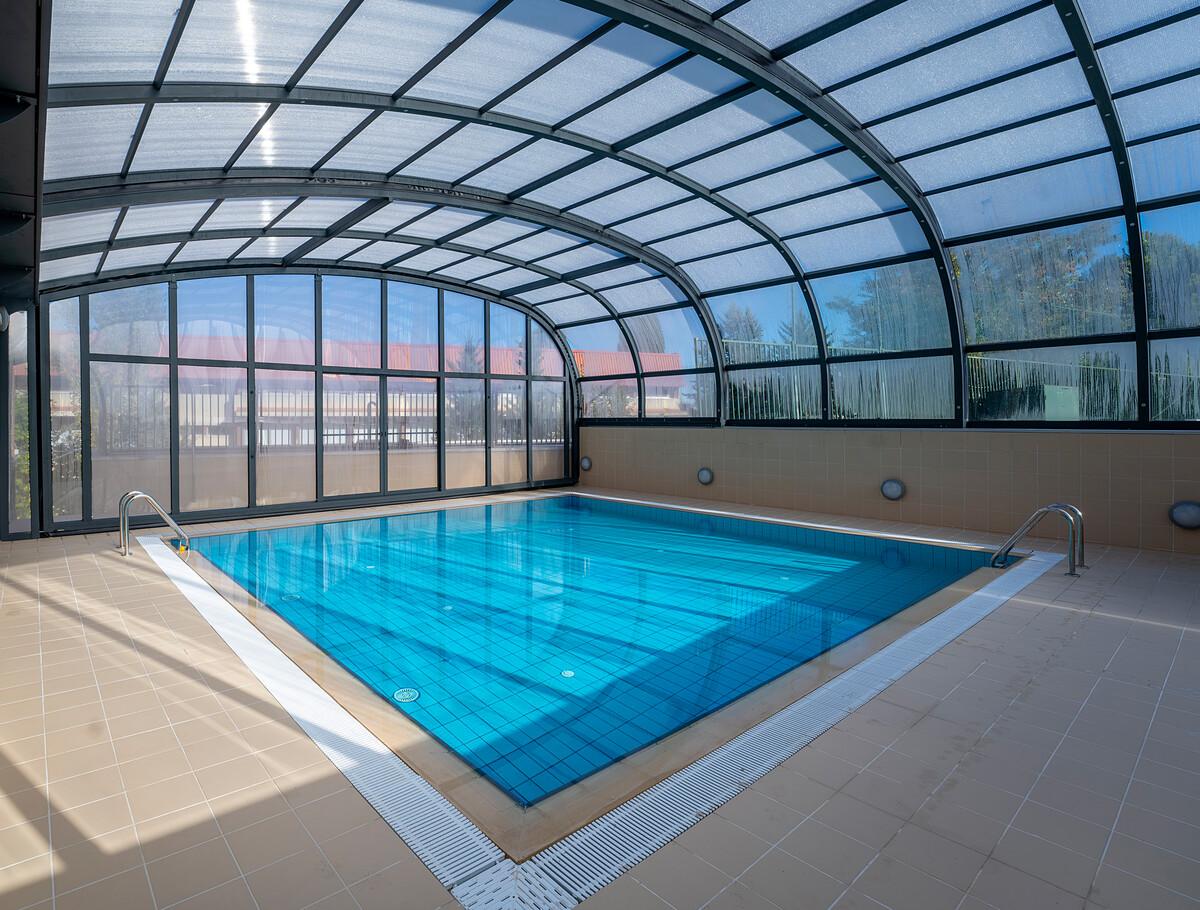 Swimming at Schools in District of la Moraleja