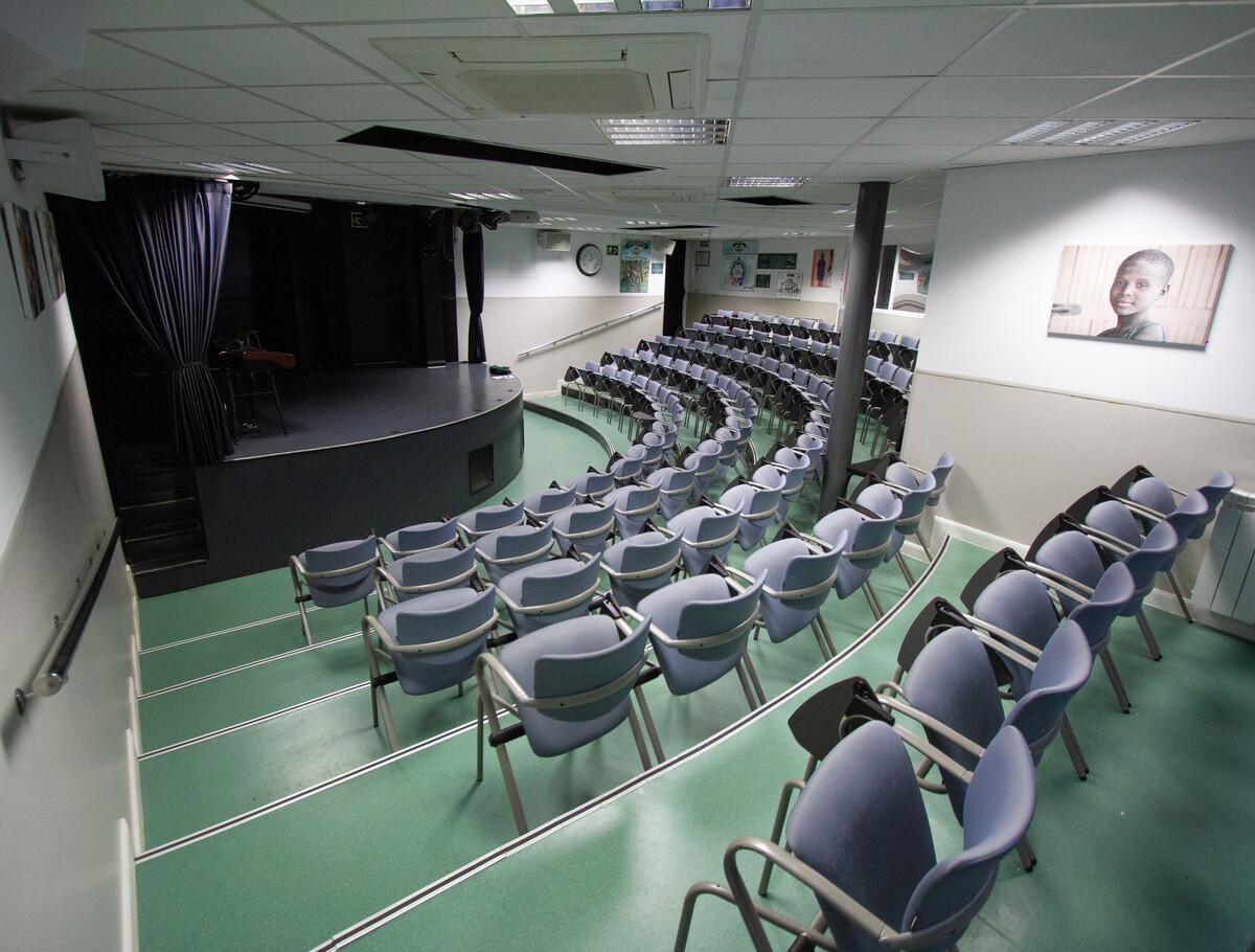 Colegio Privado Serrano Teatro