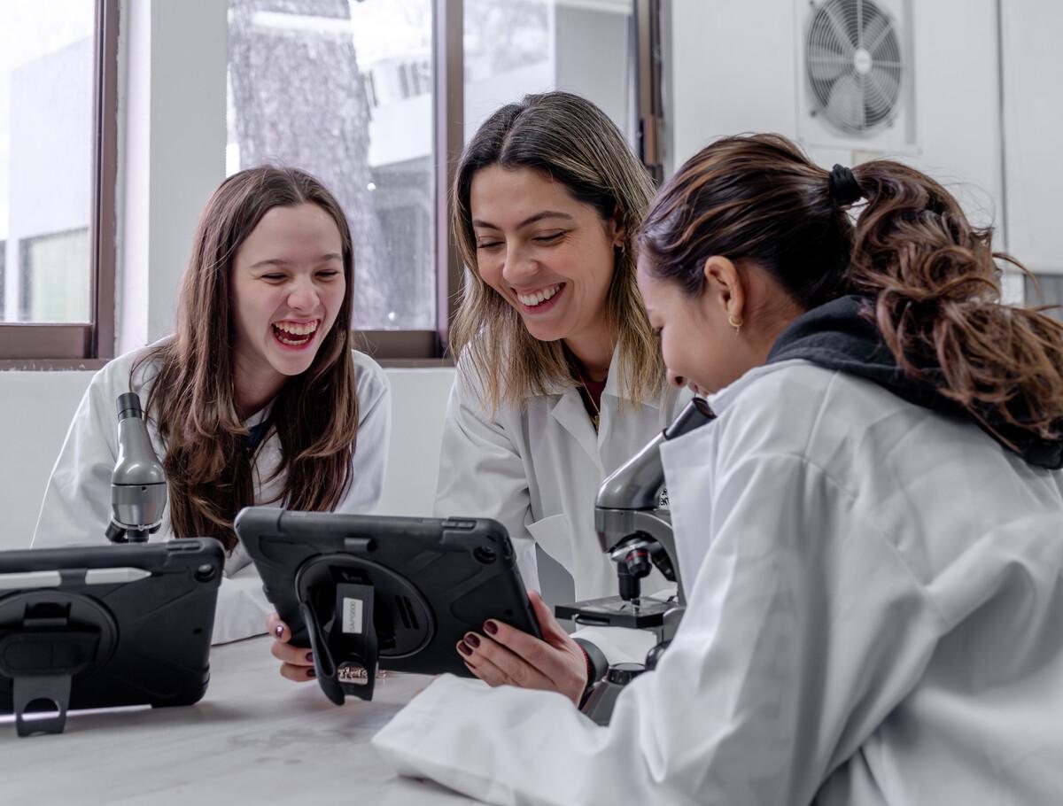 Students of Santa Catarina Private School