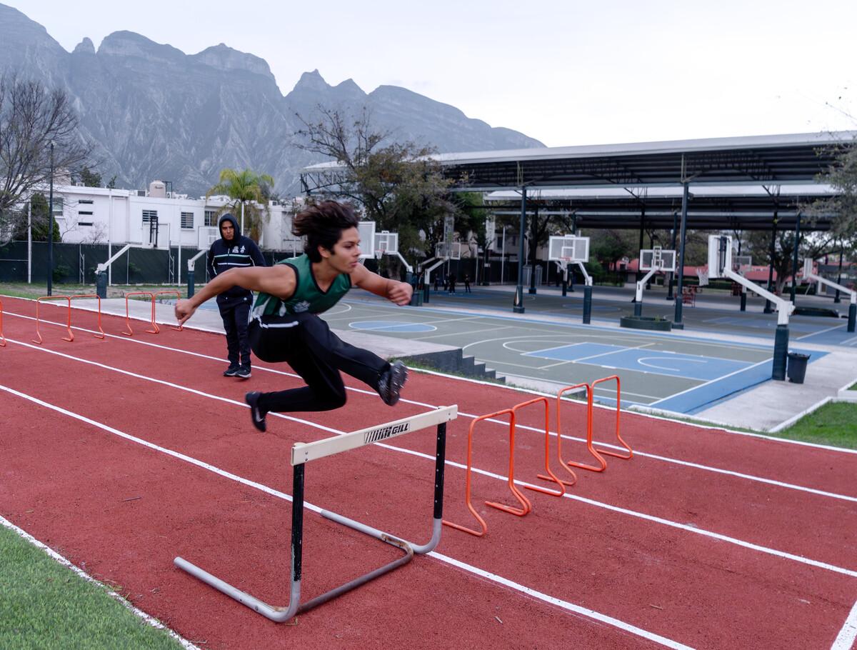 High Schools in Monterrey for athletes