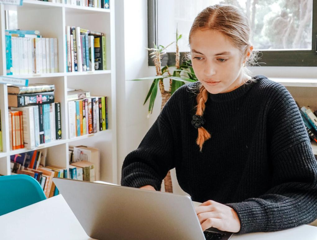 what is the best private High school in Barcelona