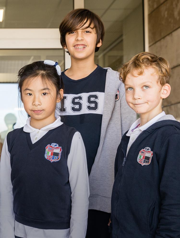 group-kids-smiling