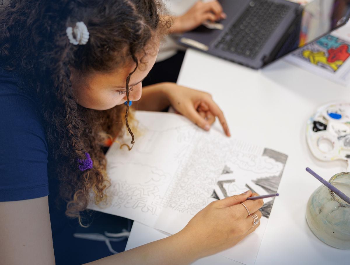 scuola elementare nelle vicinanze con attività