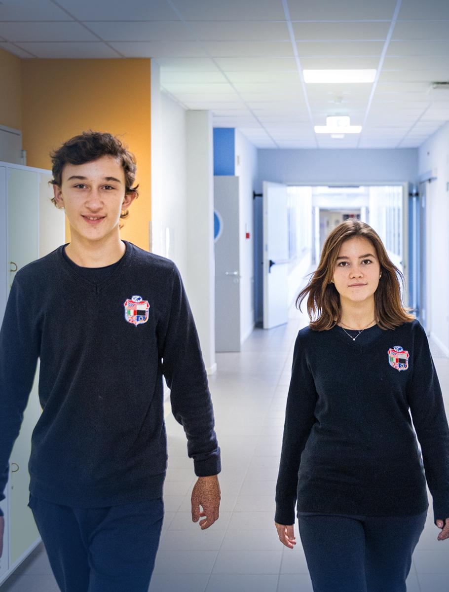 kids-walking-down-hall