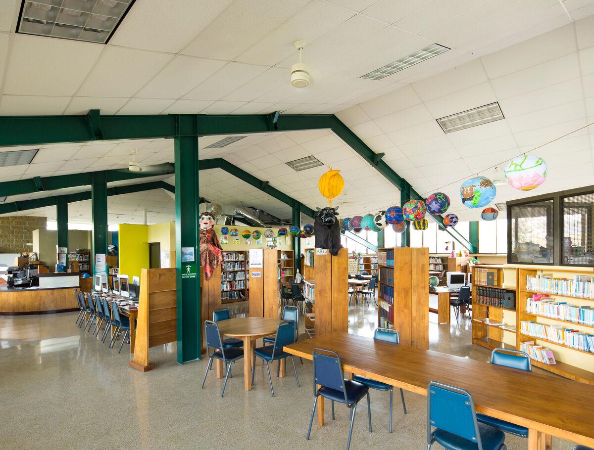 Campus de Escuelas de Primaria de Escazu con precios