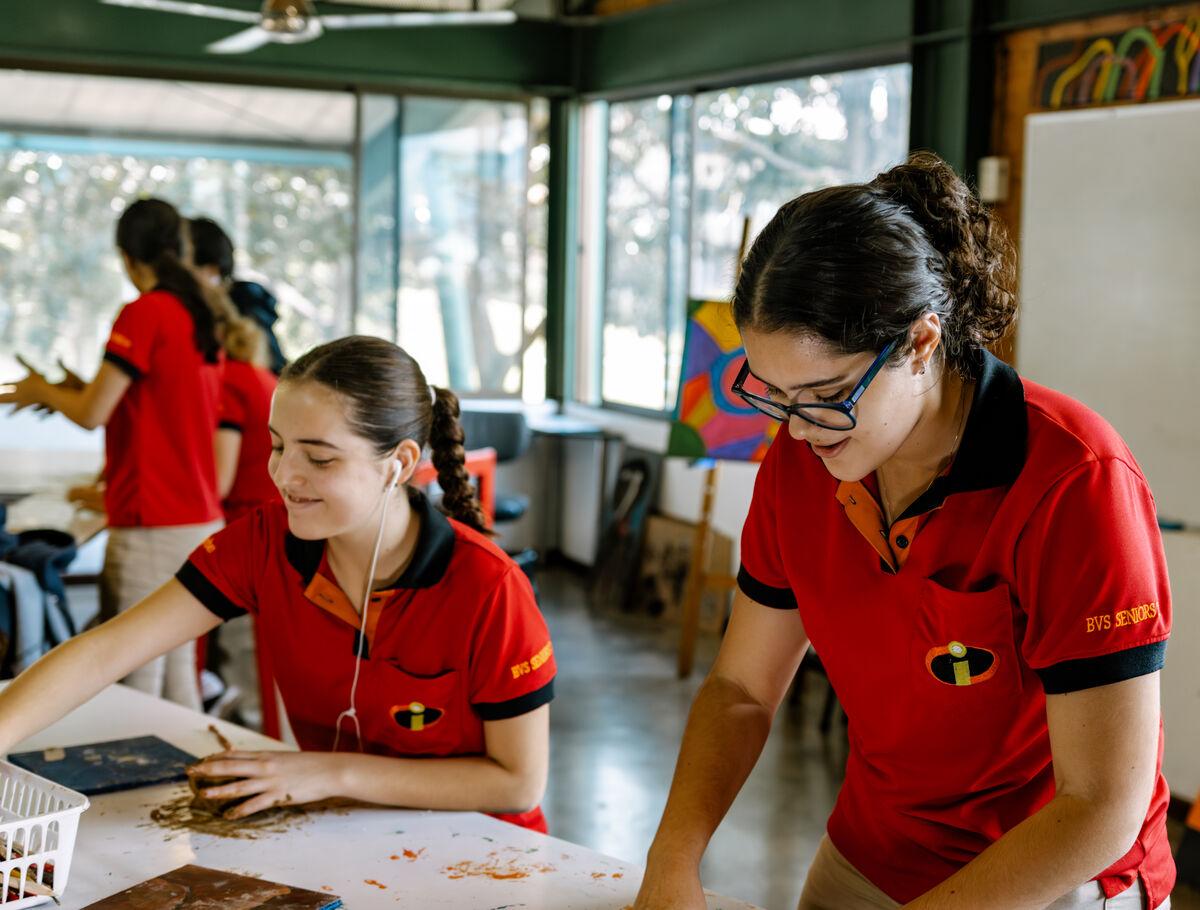 Escazu Colegios IB con Programa de Diploma