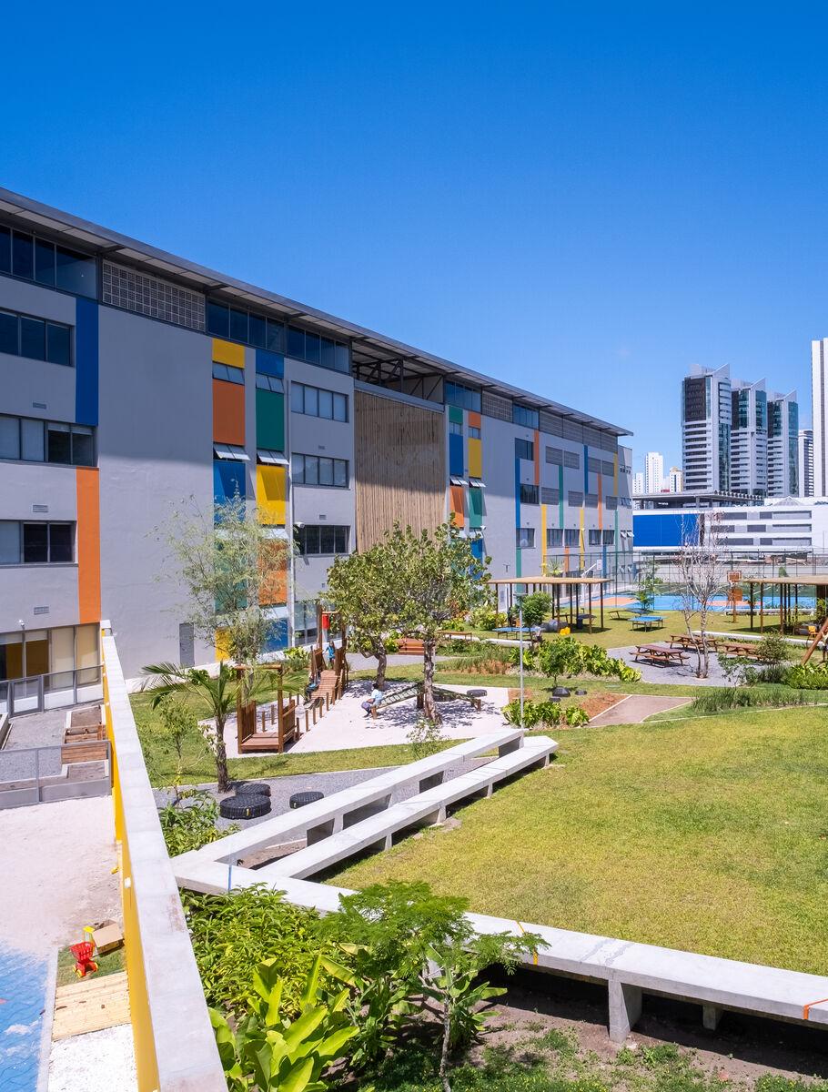 Infraestrutura do Ensino Fundamental II na Escola Eleva Recife