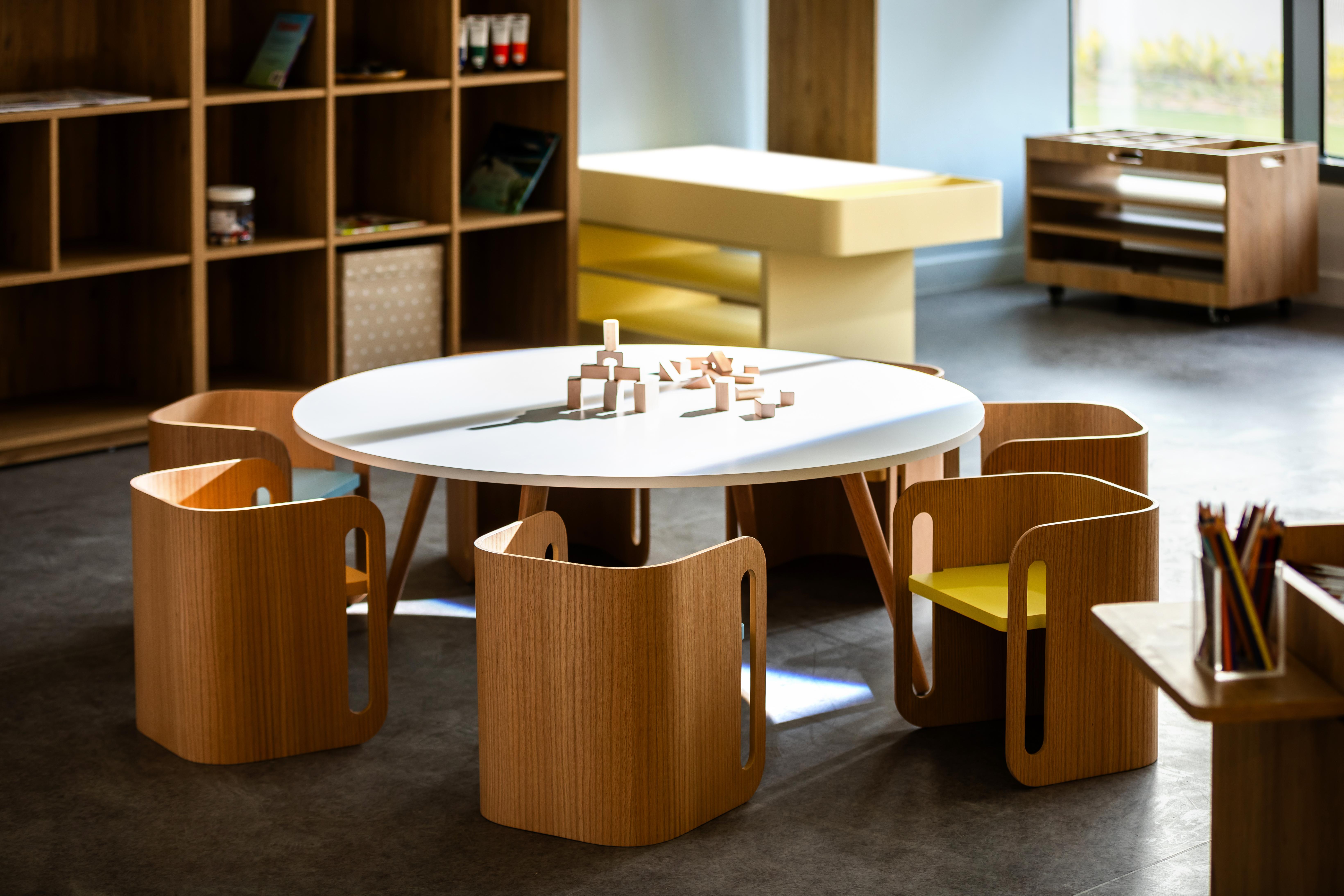 white_studios_9999_245_f