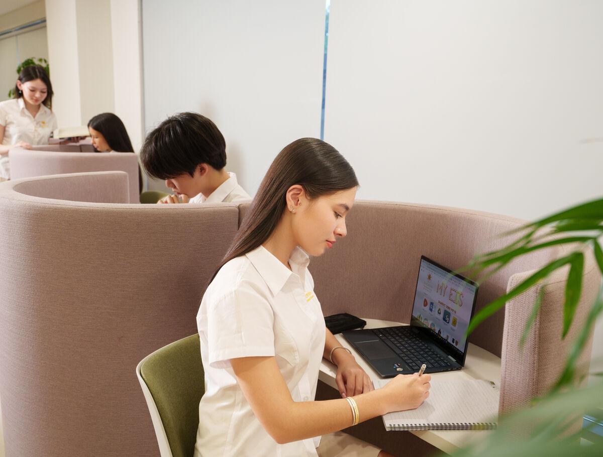 high schools facilities