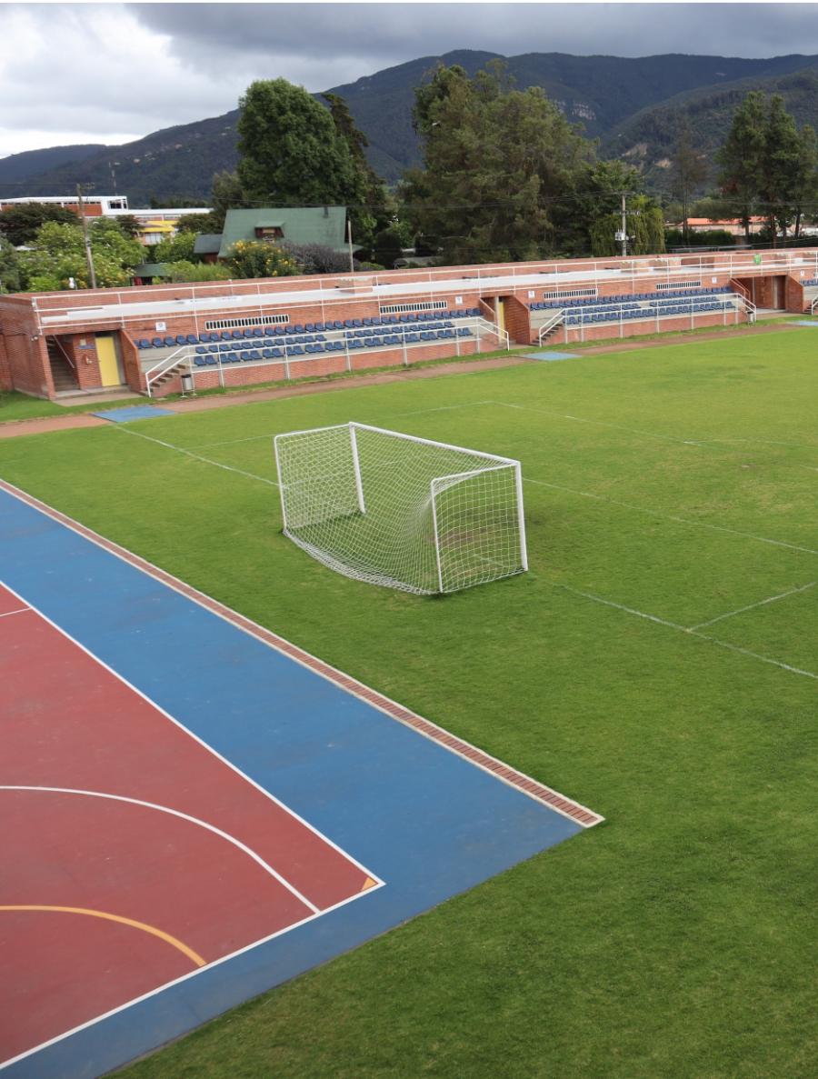 Areas Deportivas y Cancha Múltiple Areas Deportivas y Cancha Múltiple