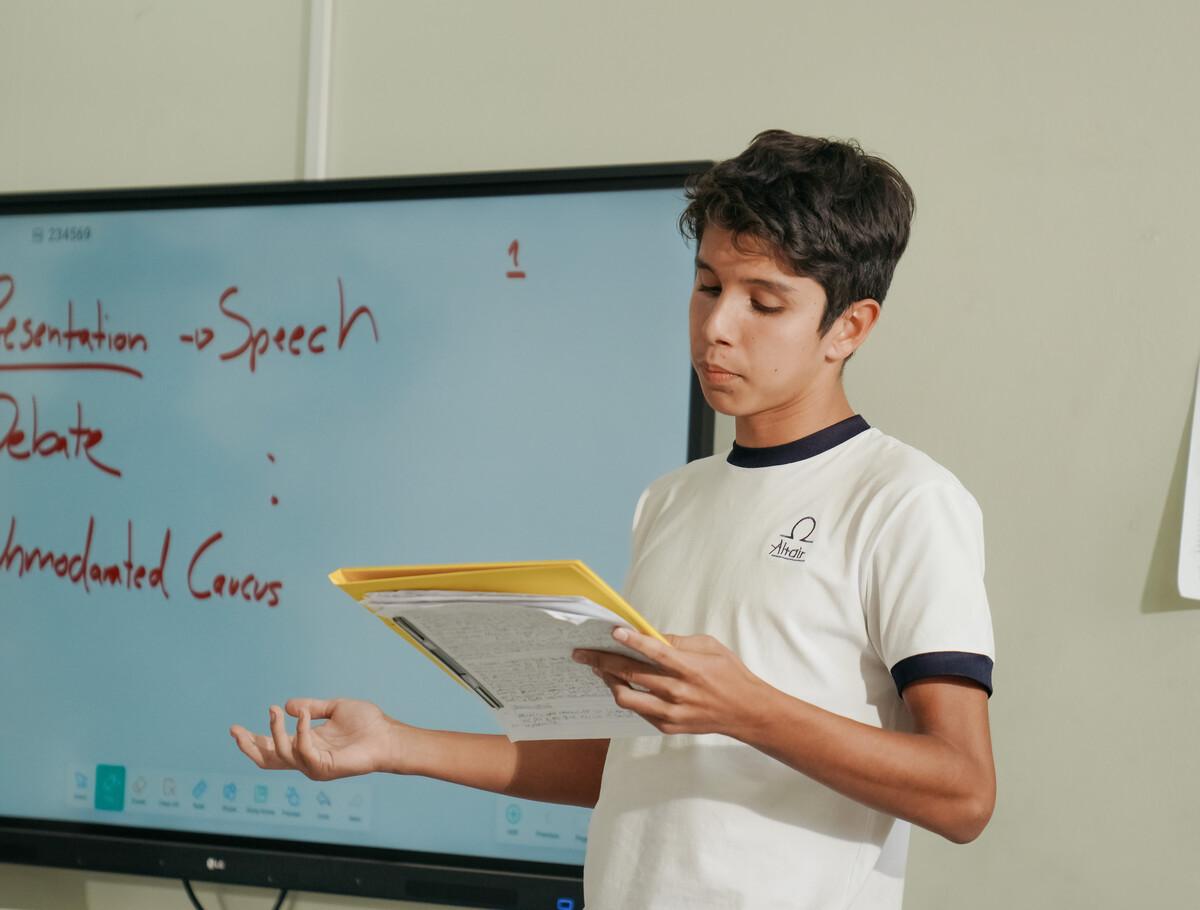 Estudia Ingles en la Escuela Intermedia de La Molina