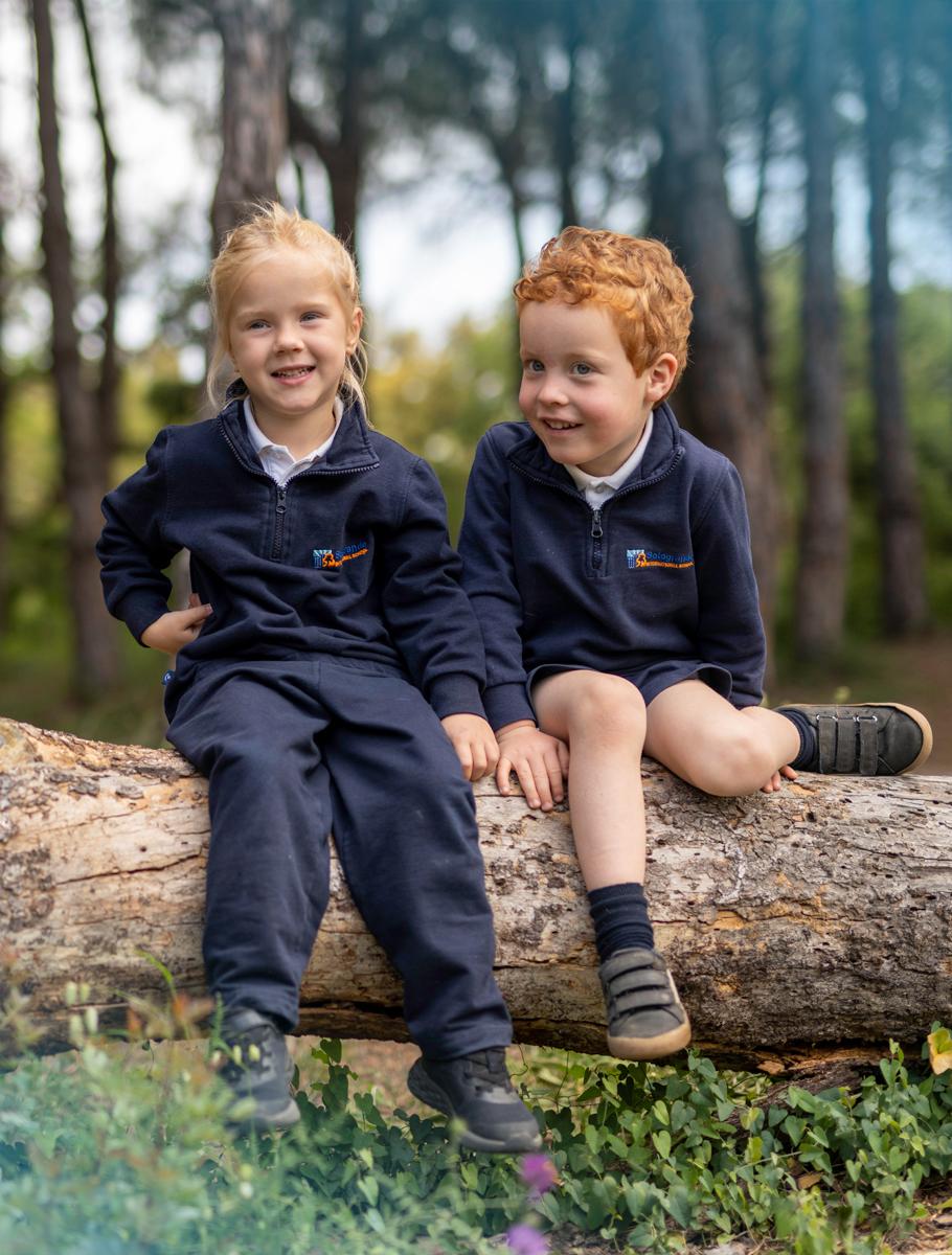 Kids next to each other