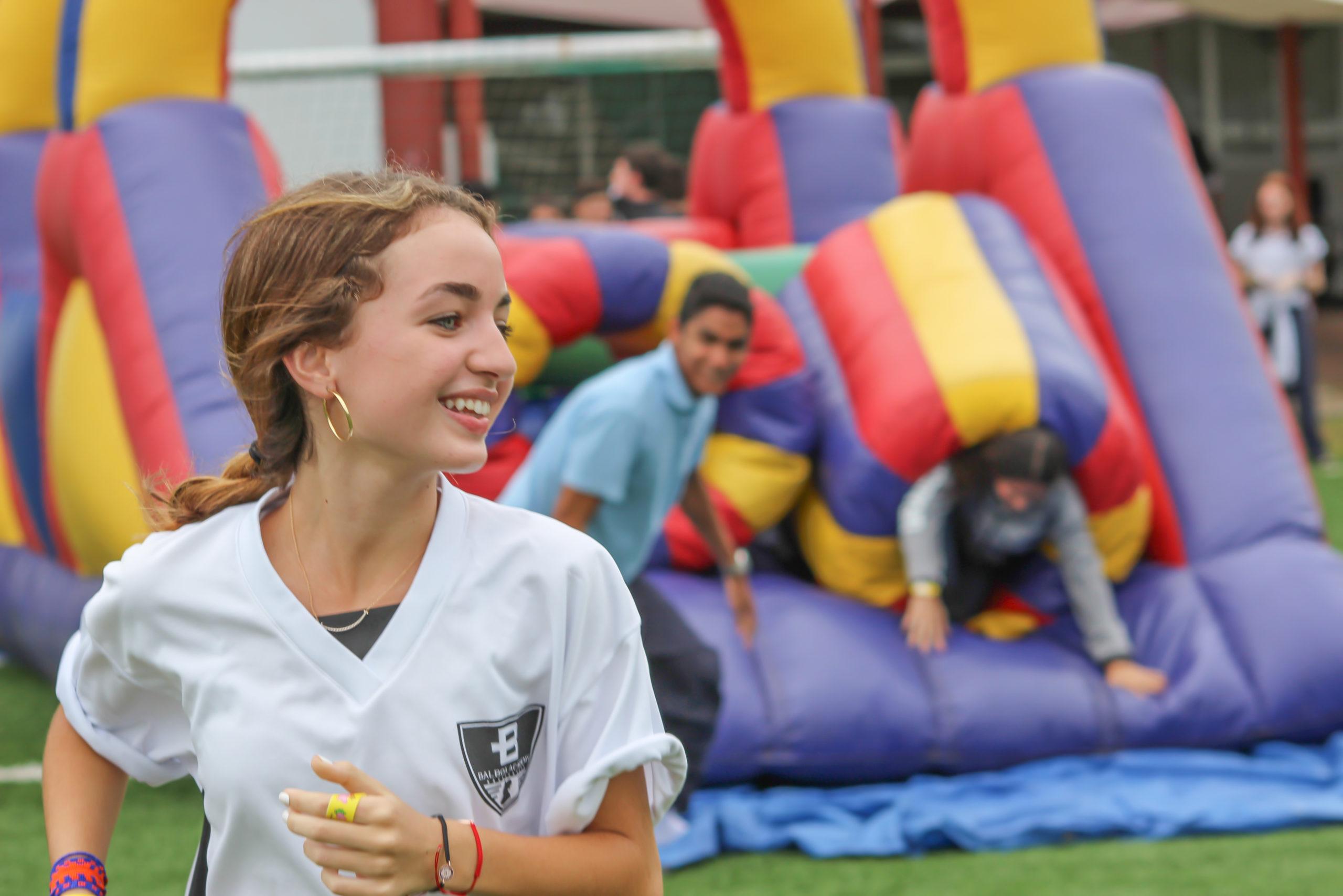 Clayton Escuela Secundaria con actividades