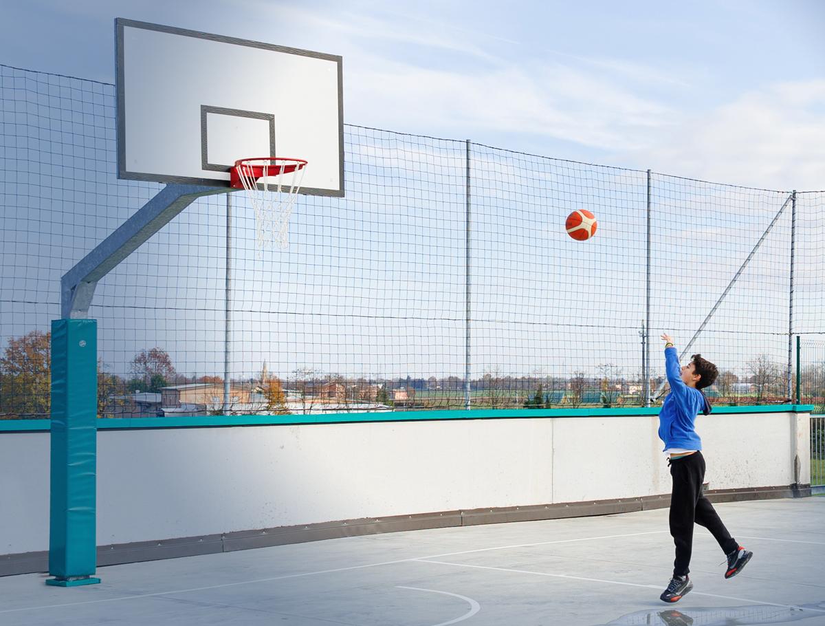 IS-Modena-canteen-basketball