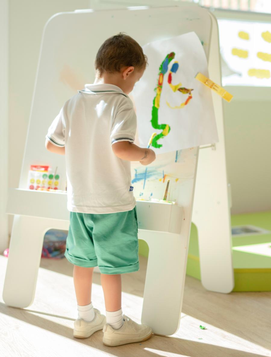 Kensington-boy-painting