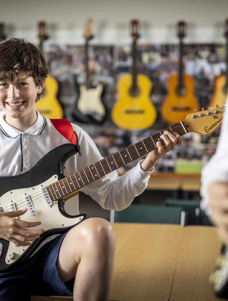 parnell-boy-guitar