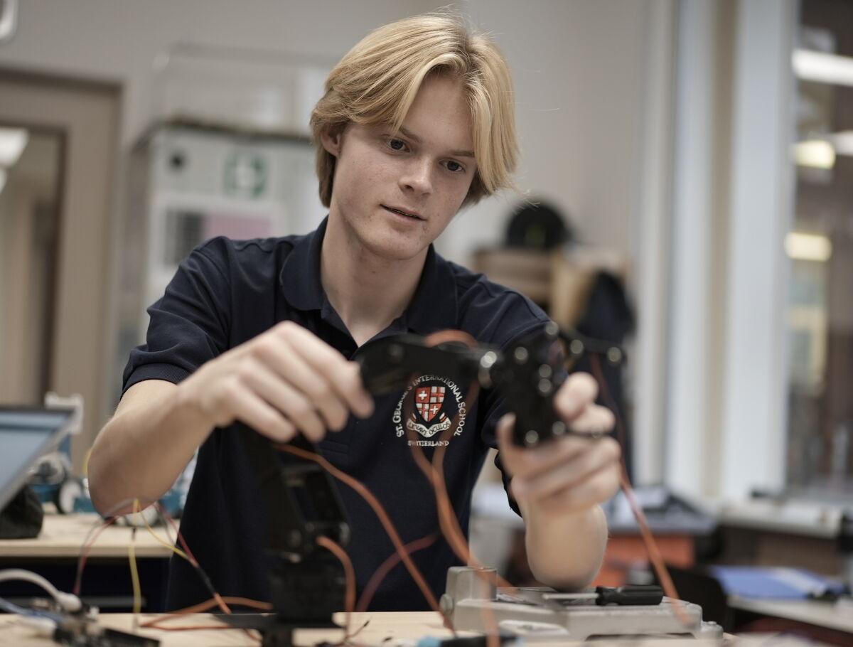 Switzerland IGCSE Cambridge Schools