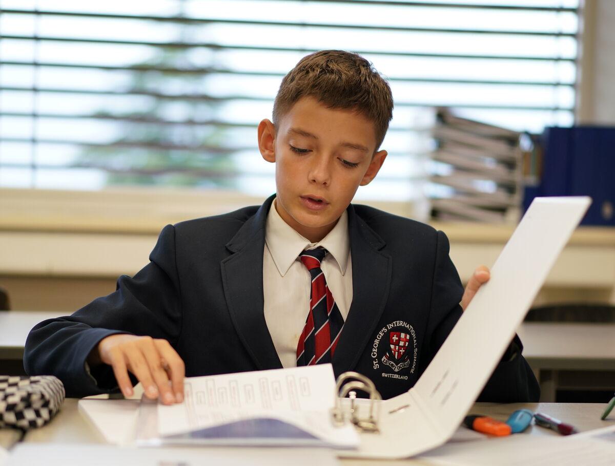 Montreux Secondary Schools