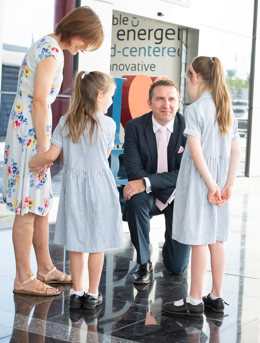 teachers-talking-children teachers-talking-children