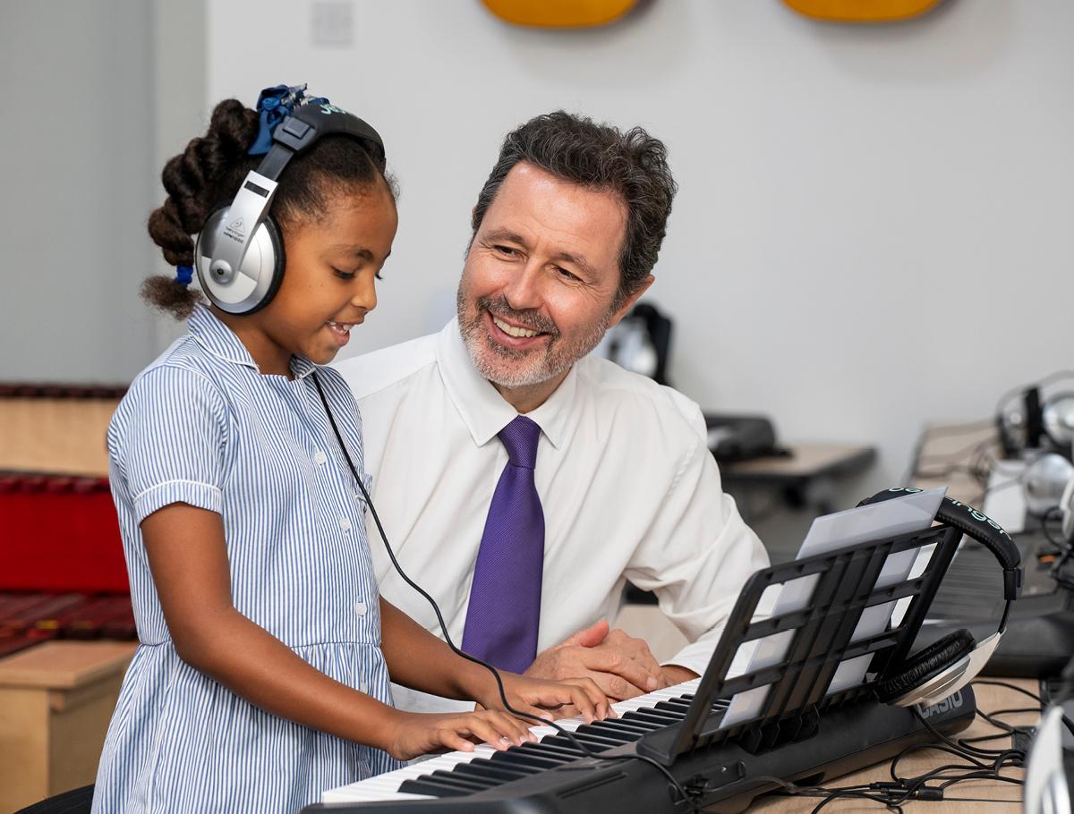 bsb_scholarship-web_images_wide_image